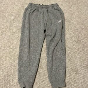 Men’s Nike jogger sweatpants size M